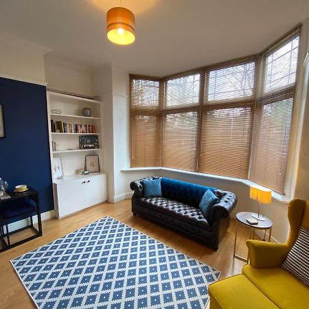 Stylish Apartment With Secure Parking Close To City Chester Extérieur photo